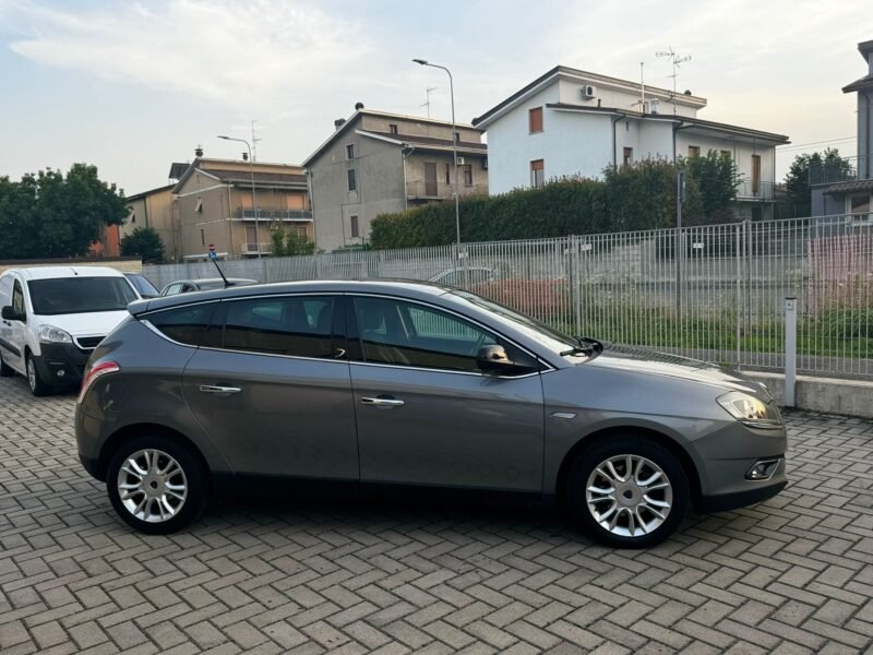 Lancia Delta 1.6 MJT DPF Platino