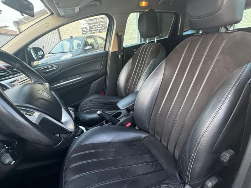 Lancia Delta 1.6 MJT DPF Platino