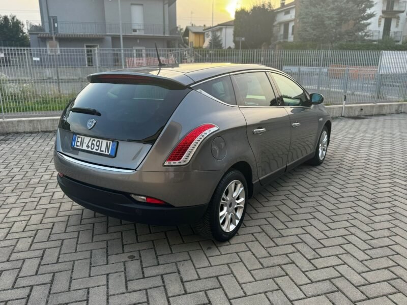 Lancia Delta 1.6 MJT DPF Platino