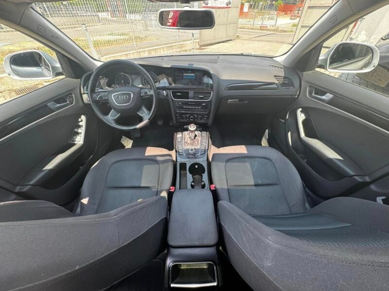 AUDI A4 2.0