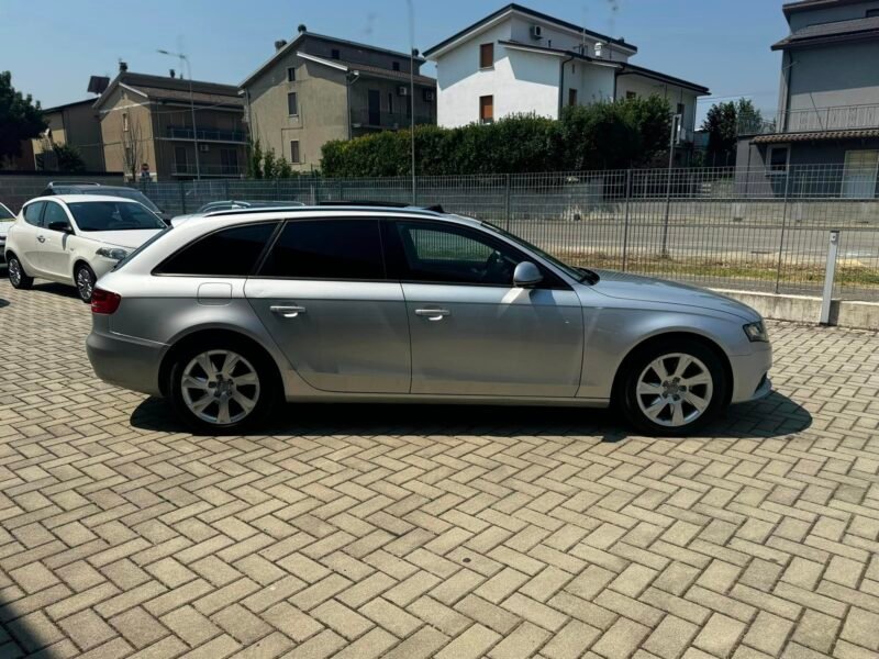 AUDI A4 2.0