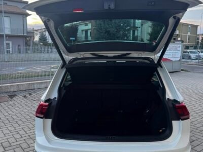 VOLKSWAGEN TIGUAN 2.0 TDI SCR DSG 4MOTION ADVANCED BMT